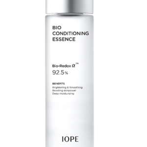 Elevate your daily skincare ritual to a whole new level of rejuvenation with IOPE's Antioxidant First-Step Essence Face Toner. Crafted to cater specifically to sensitive skin, this exceptional Bio-Conditioning Essence and Anti-Aging Moisturizer combine to deliver a comprehensive skincare experience that goes beyond mere hydration. Our carefully formulated essence is enriched with potent antioxidants that help shield your skin from environmental stressors while promoting a youthful appearance. As you apply this gentle toner, you'll experience a soothing sensation that calms and nourishes your skin, leaving it more resilient. One of the standout features of this remarkable product is its ability to enhance skin brightness. With continued use, you'll notice a natural radiance and a more even complexion, helping you achieve that coveted youthful glow. Each bottle contains a generous 2.84 fluid ounces of this rejuvenating elixir, ensuring you have plenty to indulge in for weeks to come. Elevate your skincare game with IOPE's Antioxidant First-Step Essence Face Toner and rediscover the beauty of your skin with every application.